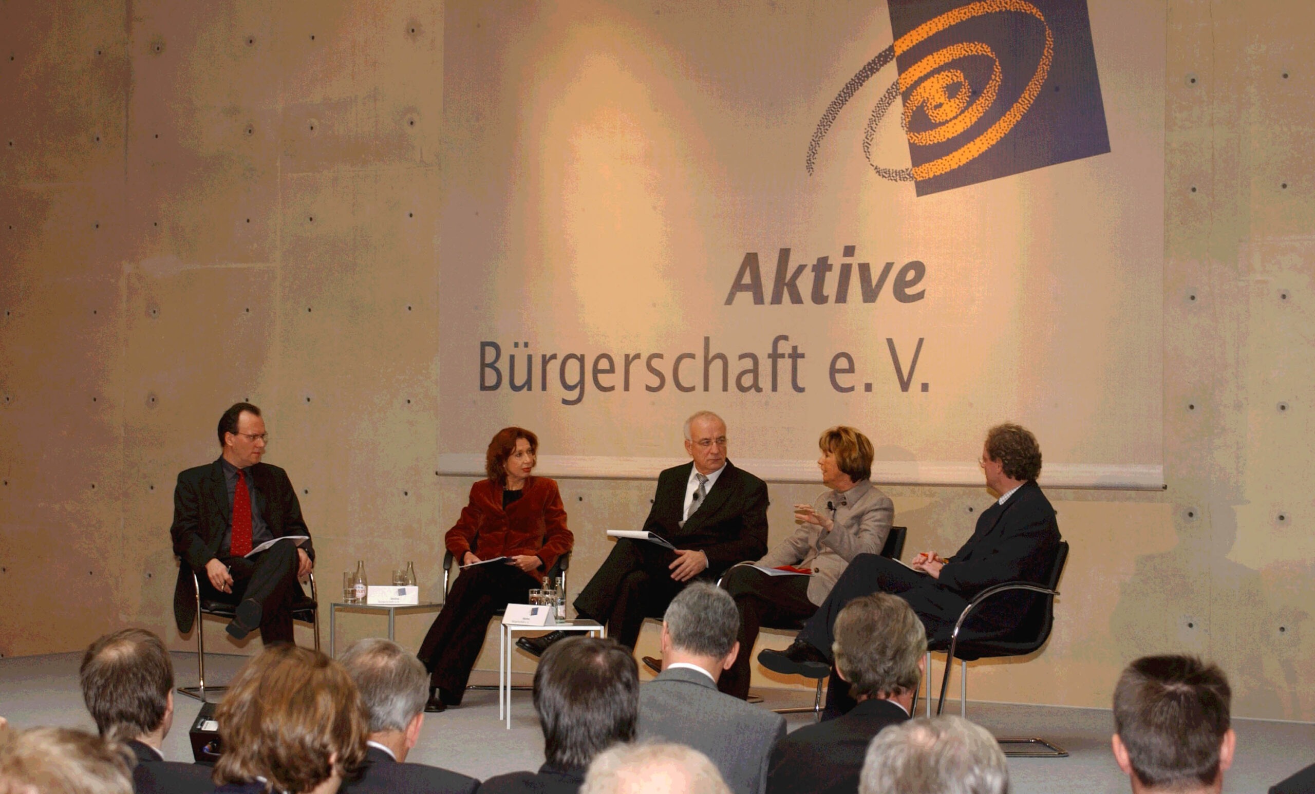 Fritz Pleitgen, Maria von Welser, Petra Lidschreiber, Aktive Bürgerschaft, Berlin, Jürgen Schultheis, Mobilität, Verkehr, Aviation, Nachhaltigkeit, Planetare Belastungsgrenzen, Klimawandel, Frankfurter Rundschau, House of Logistics and Mobility, HOLM GmbH, Verkehrskontor FrankfurtRheinMain, Ethik, Verantworung, Gerechtigkeit, Moderation, Vortrag