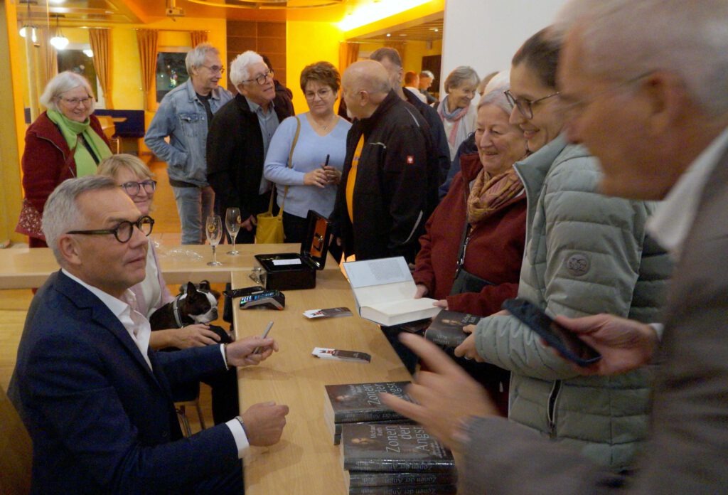 Andreas Hollstein, Andreas Weiher, Anschlag, Attentat, Beate Rilke, Bürgermeister, Georg Gallus, Henriette Reker, Jürgen Schultheis, Kommunalwahl, Kommune, Matthias Ecke, Michael Roth, Oskar Lafontaine, Rüdiger Butte, Soziale Medien, SPD, Wächtersbach, Willy Brandt, Wolfgang Schäuble