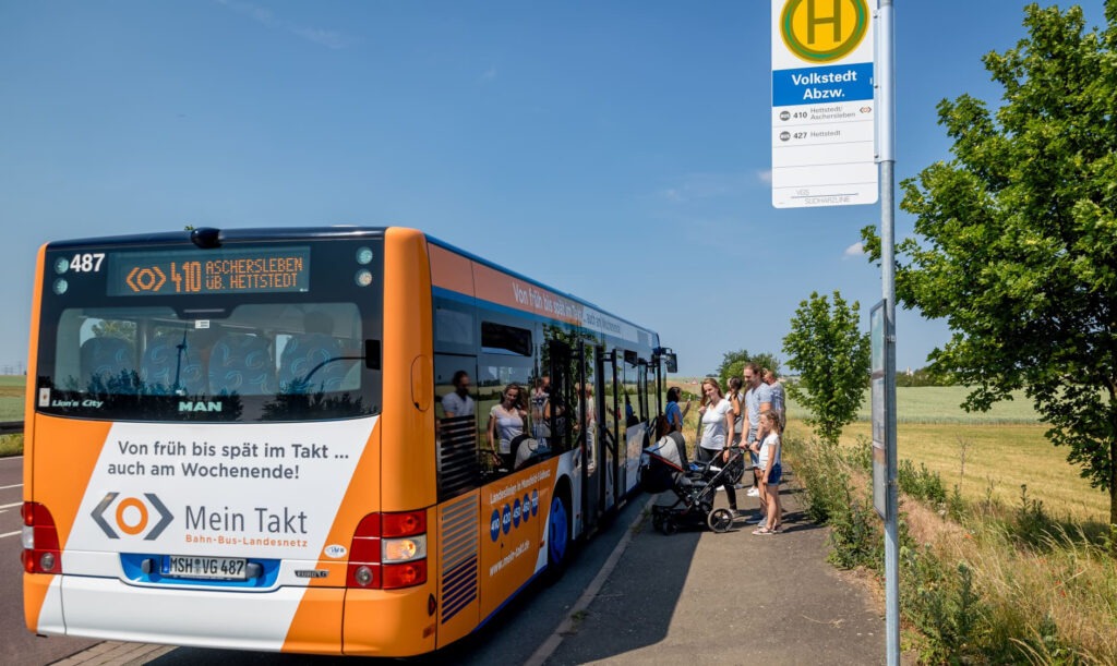RMV, rms GmbH, KIRA, Automobilindustrie, VDA, ÖPNV, Autonomes Fahren, Mobilität, Verkehr, Hopper, Carlos, Thorsten Möginger, Jürgen Schultheis, Verkehrskontor FrankfurtRheinMain, kvgOF, Oliver Quilling, Andreas Maatz